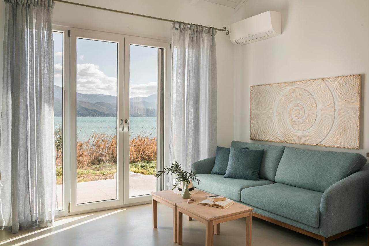 Apollonides Seafront Villa1 Aoede Lixouri Eksteriør billede
