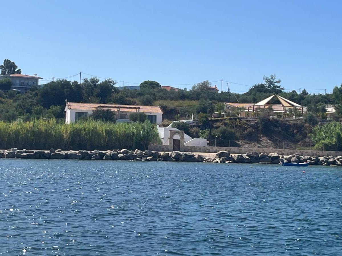 Apollonides Seafront Villa1 Aoede Lixouri Eksteriør billede