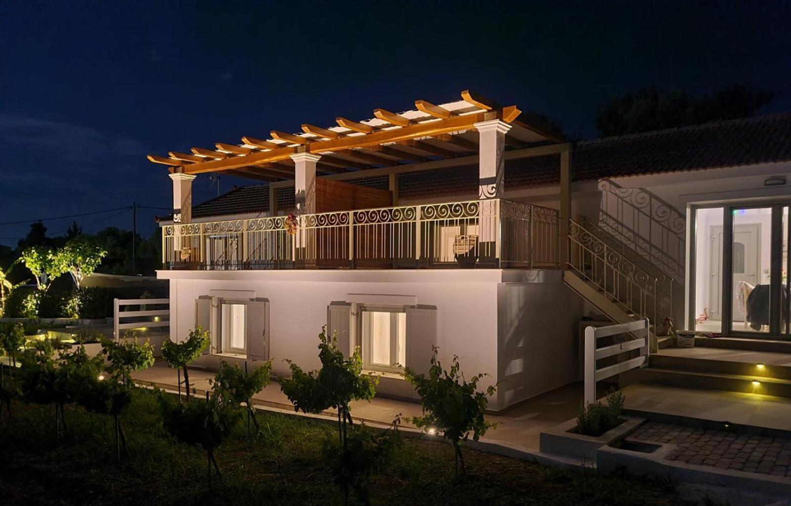 Apollonides Seafront Villa1 Aoede Lixouri Eksteriør billede